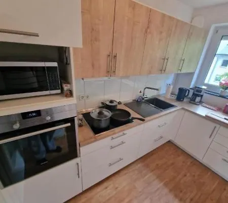 Ecocube 14 - 3 Private Apartments, Max 14 Gaeste, 7 Betten, Terrasse, Garten * Meppen